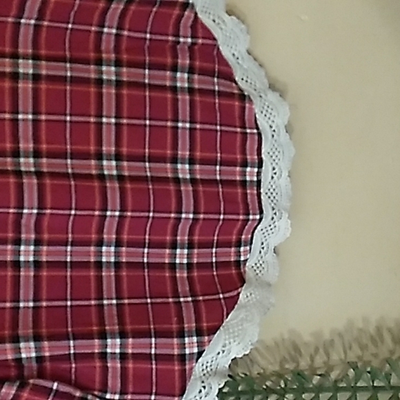 Xhilaration womens red plaid ruffled button up blouse size XL - Picture 5 of 8